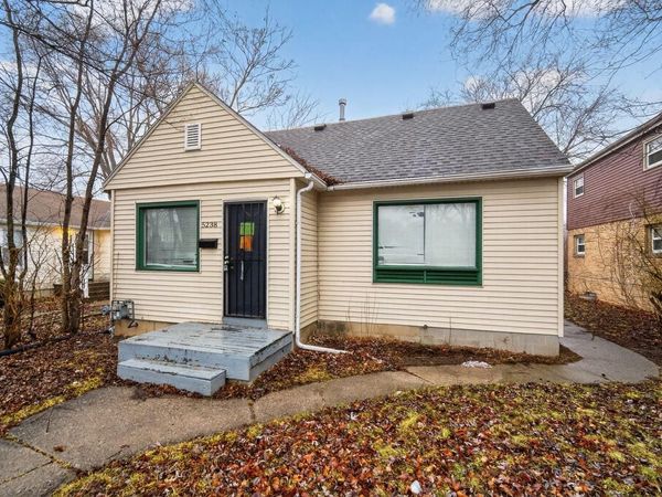5238 N 49th STREET, Milwaukee, WI 53218