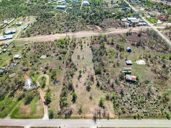 000 Leisure Lane LN, Cedar Creek, TX 78612