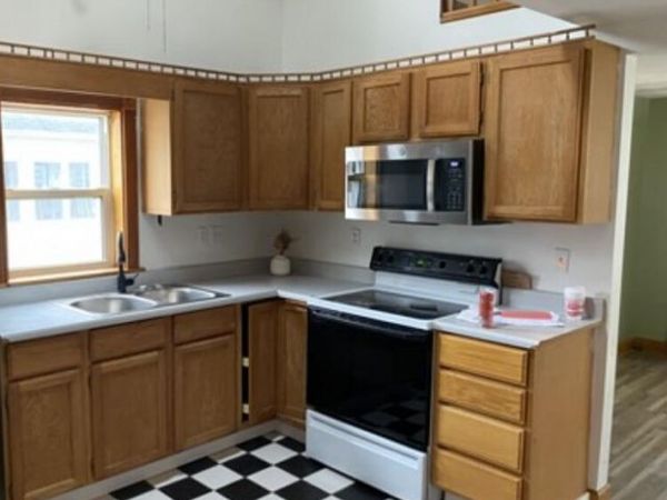 631 Woodlawn Avenue, Owosso, MI 48867