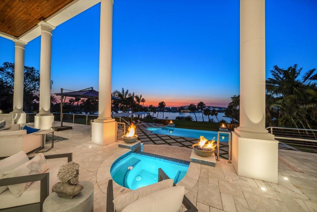 110 Harbor View Lane, Belleair Bluffs, FL 33770 Photo