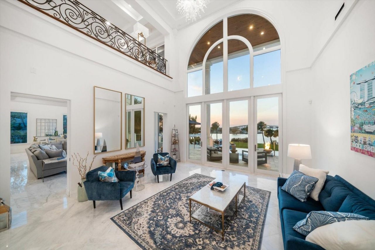 110 Harbor View Lane, Belleair Bluffs, FL 33770 Photo