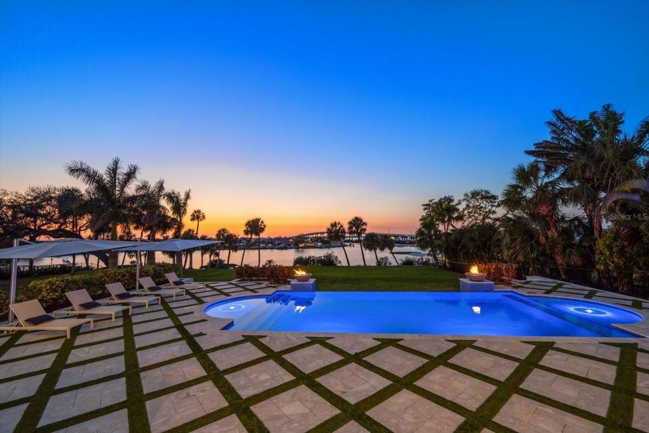 110 Harbor View Lane, Belleair Bluffs, FL 33770 Photo