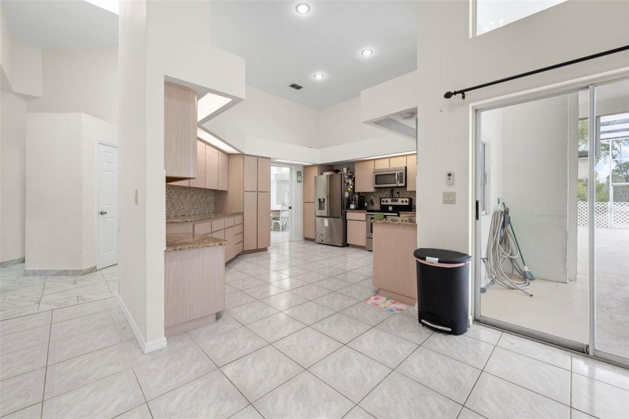 348 Florian Way, Spring Hill, FL 34609 Photo