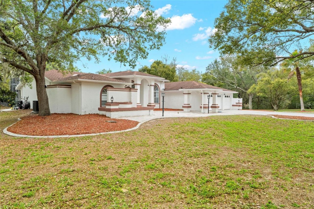 348 Florian Way, Spring Hill, FL 34609 Photo