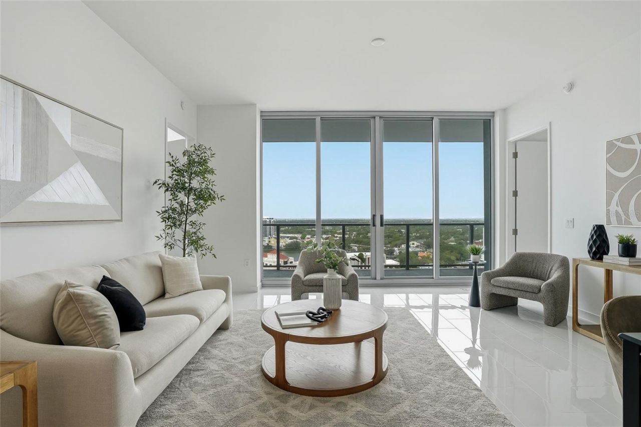 400 Central Avenue, Unit 2008, Saint Petersburg, FL 33701 Photo