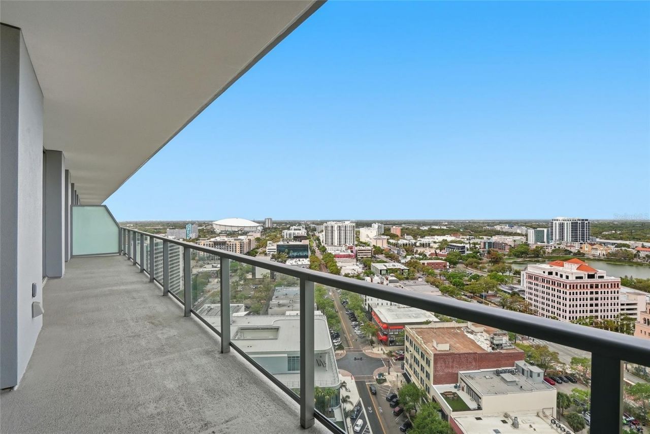 400 Central Avenue, Unit 2008, Saint Petersburg, FL 33701 Photo