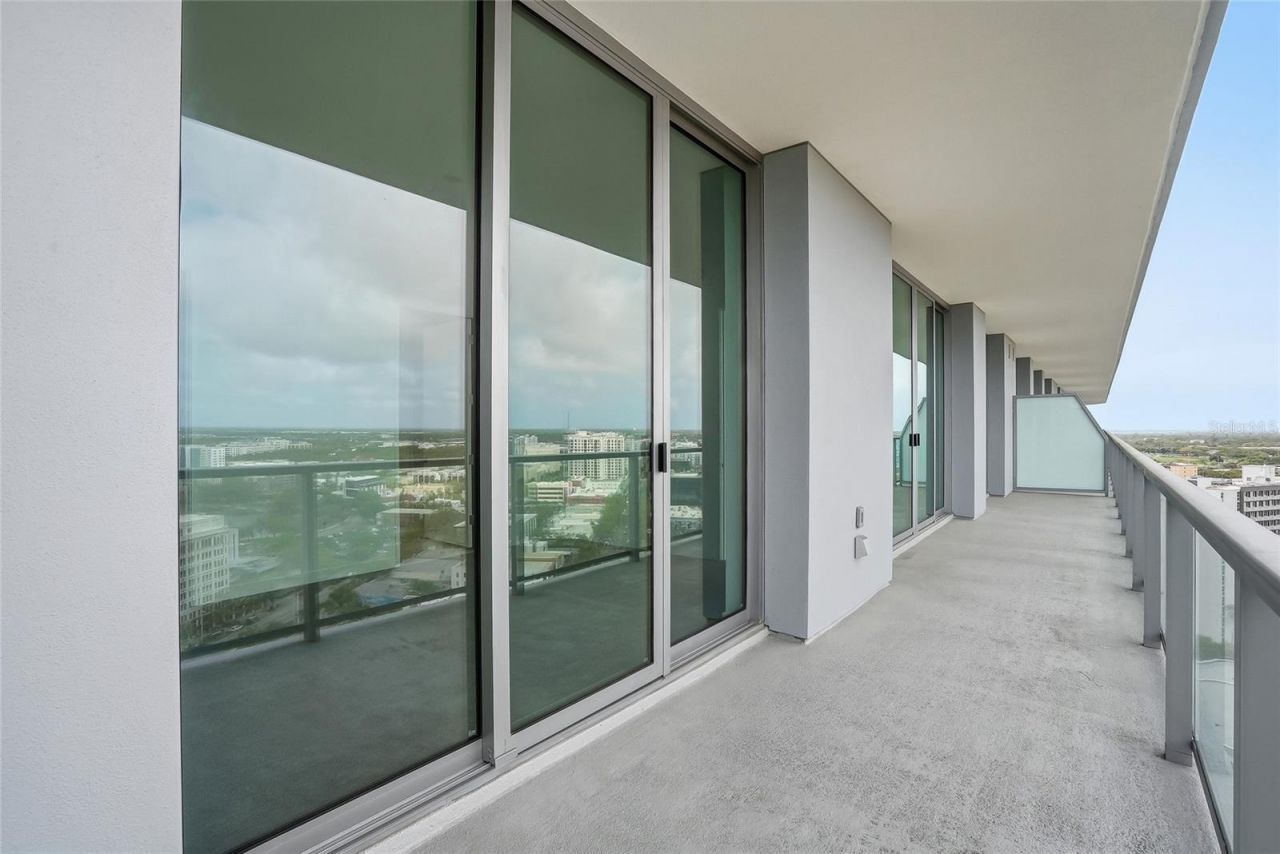 400 Central Avenue, Unit 2008, Saint Petersburg, FL 33701 Photo