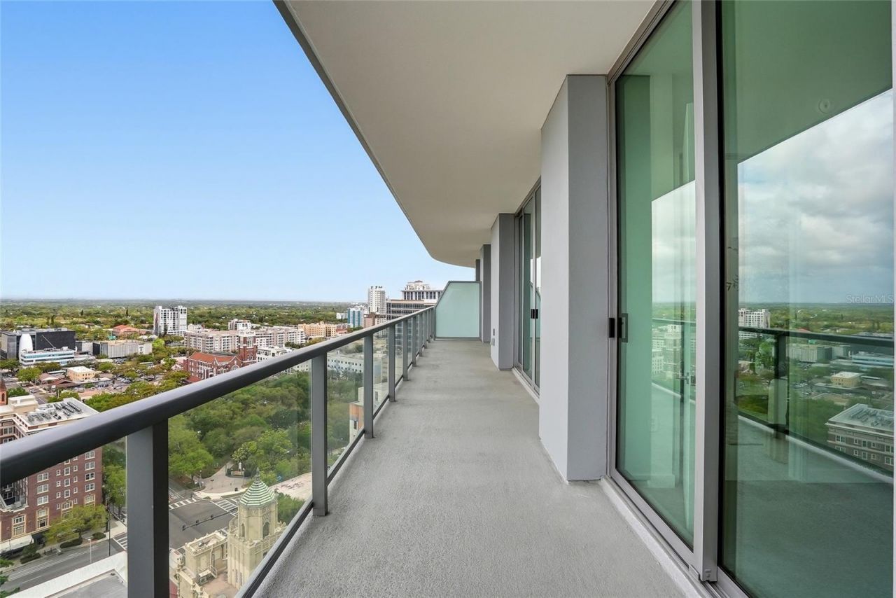 400 Central Avenue, Unit 2008, Saint Petersburg, FL 33701 Photo