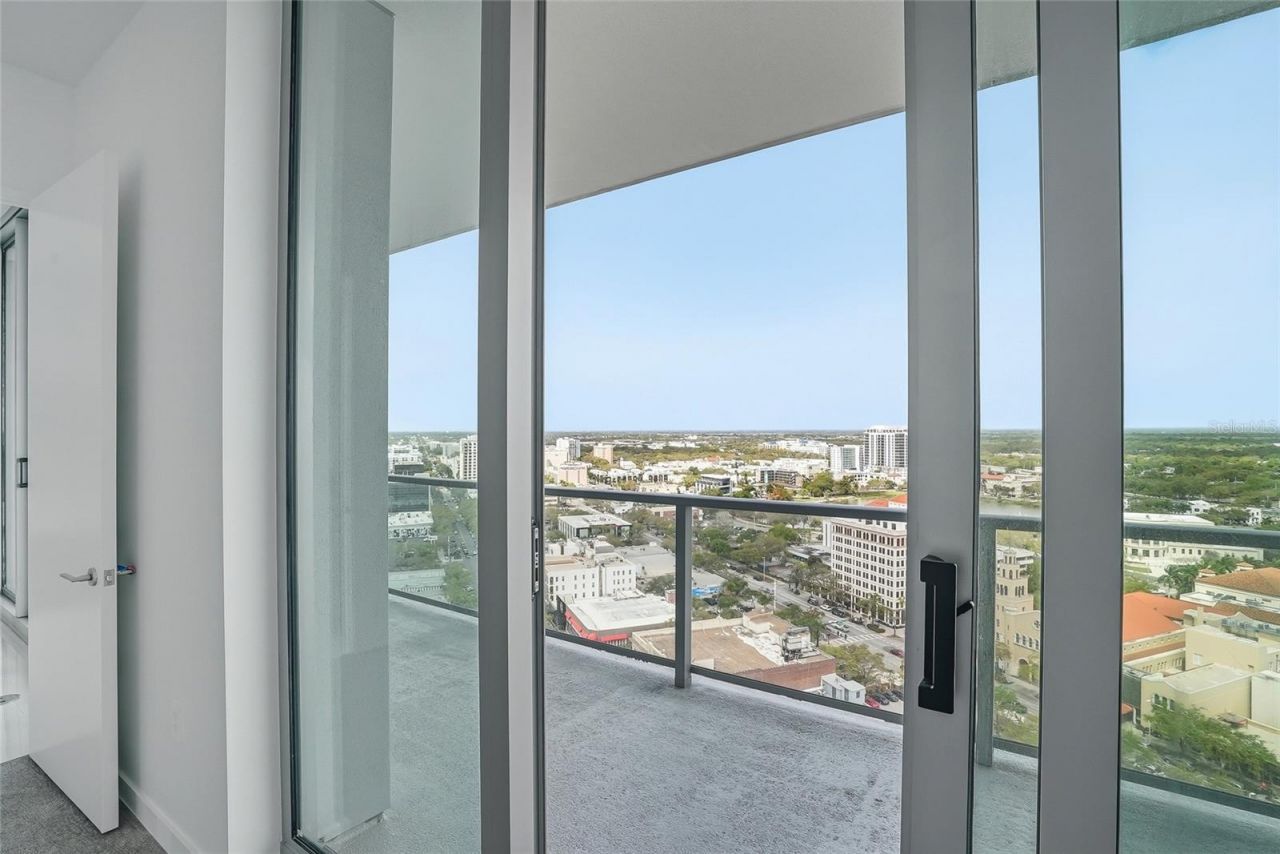 400 Central Avenue, Unit 2008, Saint Petersburg, FL 33701 Photo