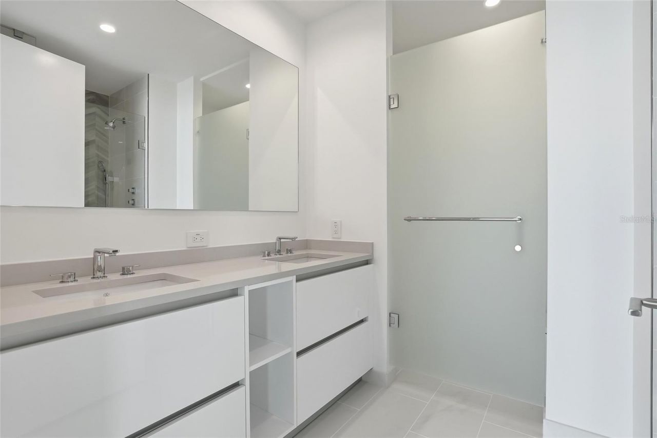 400 Central Avenue, Unit 2008, Saint Petersburg, FL 33701 Photo