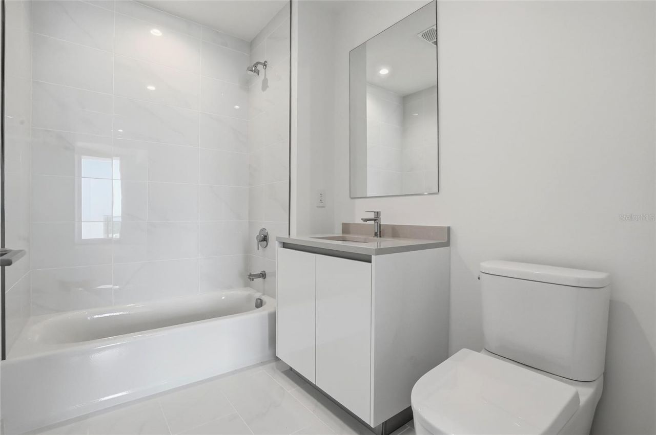 400 Central Avenue, Unit 2008, Saint Petersburg, FL 33701 Photo