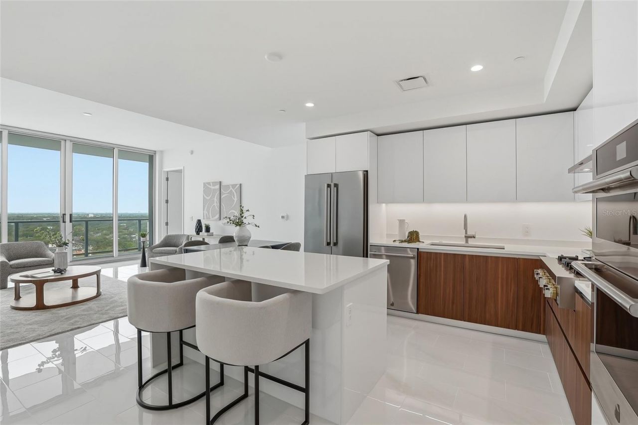 400 Central Avenue, Unit 2008, Saint Petersburg, FL 33701 Photo