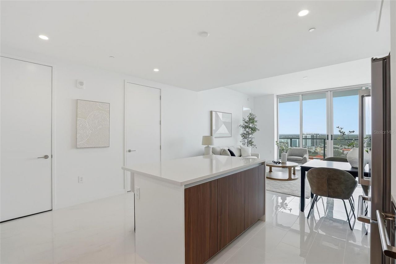 400 Central Avenue, Unit 2008, Saint Petersburg, FL 33701 Photo