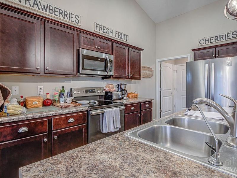 1211 Redbud Circle, Germantown, OH 45327 Photo 11