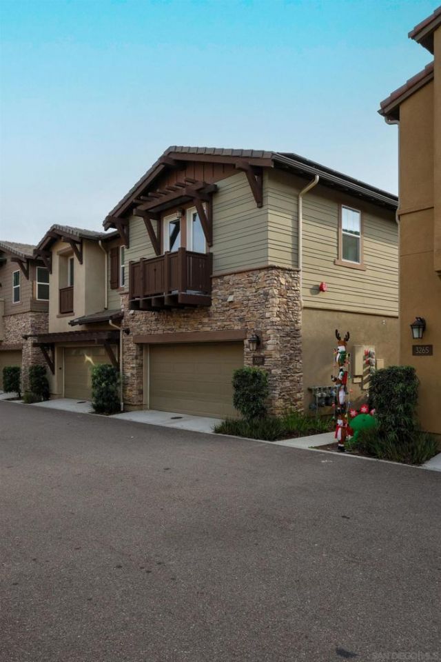 3269 Vestra Way, Carlsbad, CA 92010 Main Photo