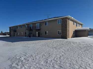 601 7th Street SW, Roseau, MN 56751