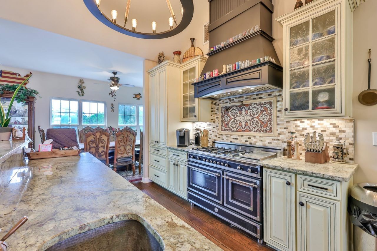 815 S Willow Dr. Photo 10