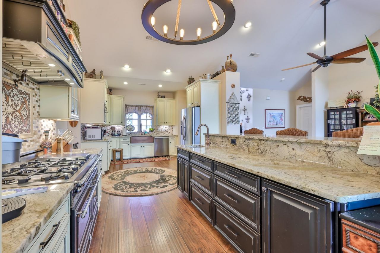 815 S Willow Dr. Photo 12