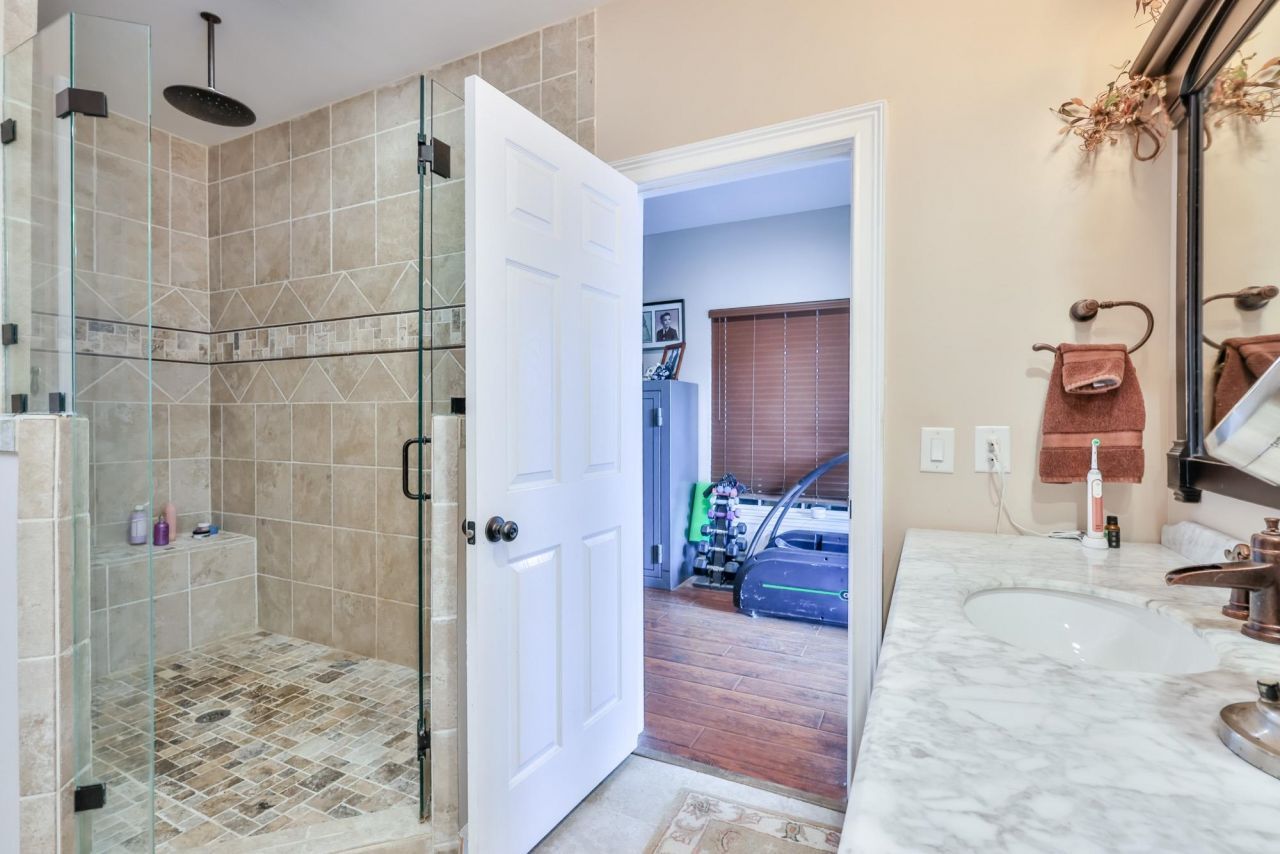 815 S Willow Dr. Photo 19