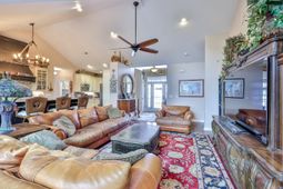 815 S Willow Dr. photo 4