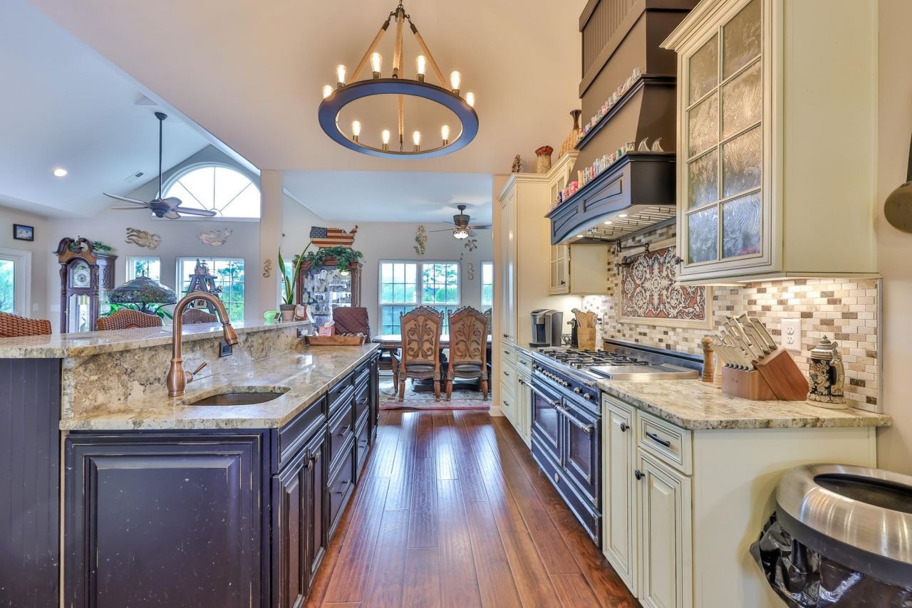 815 S Willow Dr. Photo 9