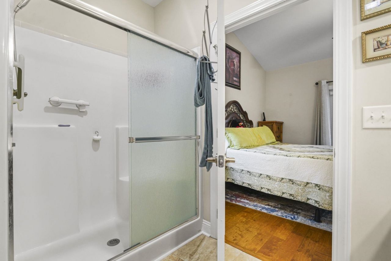 232 Je Edward Dr.  Photo 22