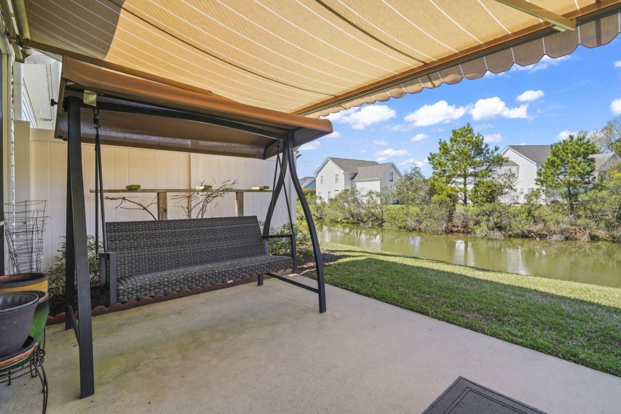 232 Je Edward Dr.  Photo 35