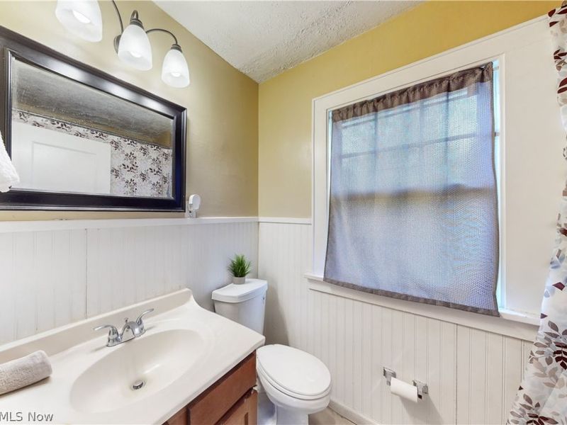 17615 Winslow Road , Shaker Heights, OH 44120 Photo 13