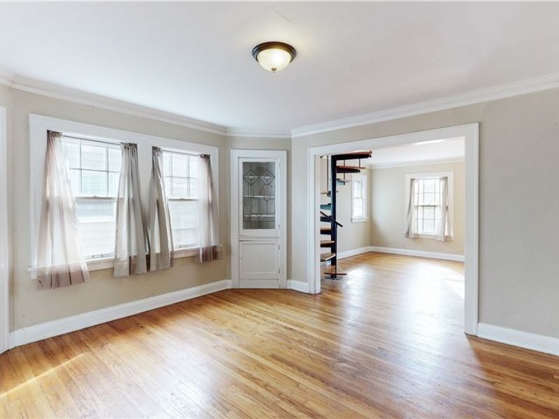 17615 Winslow Road , Shaker Heights, OH 44120 Photo 9