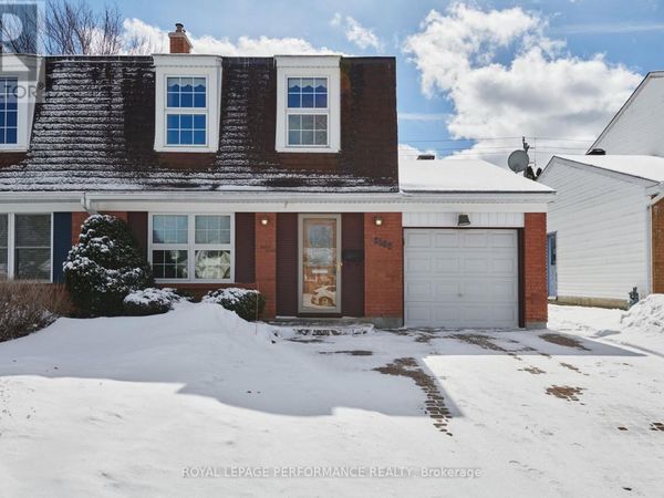2166 Bickerton Avenue , Ottawa, ON K1J6Y3