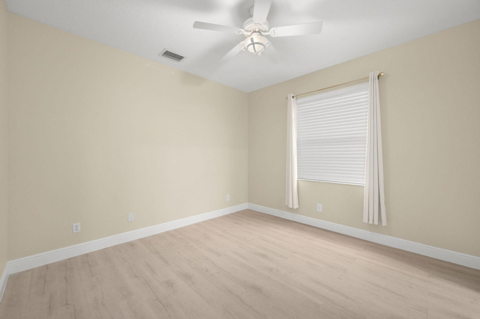 9113 One Putt Place, Port Saint Lucie, FL 34986 Photo