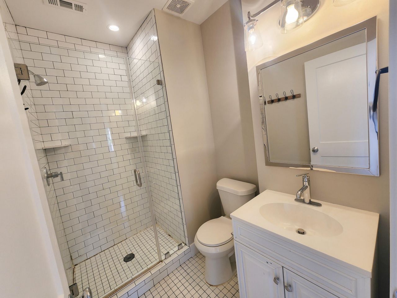 40 Nunan Street Photo 6