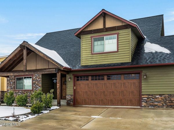 13439 N Shimmering Ct, Rathdrum, ID 83858