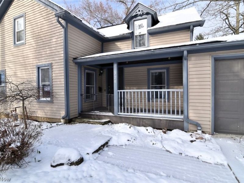 324 South Street, Chardon, OH 44024 Photo 2