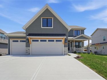 10411 N Liberty Street, Kansas City, MO 64155