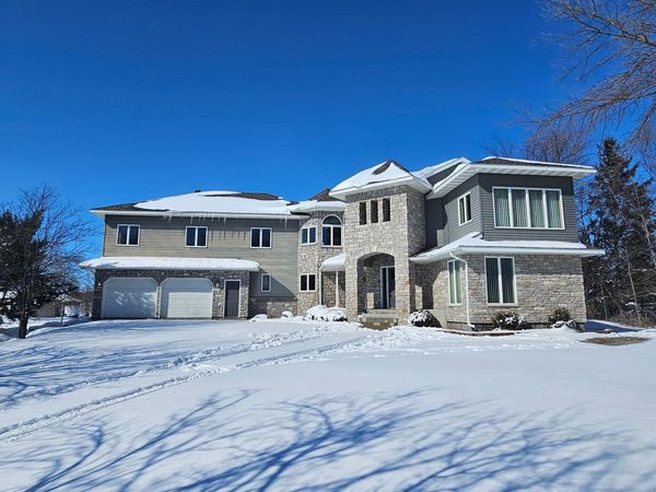 1209 Lewis Avenue SW, Hutchinson, MN 55350