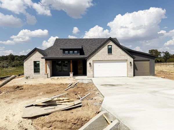 112 Loveta Lane, Boyd, TX 76023