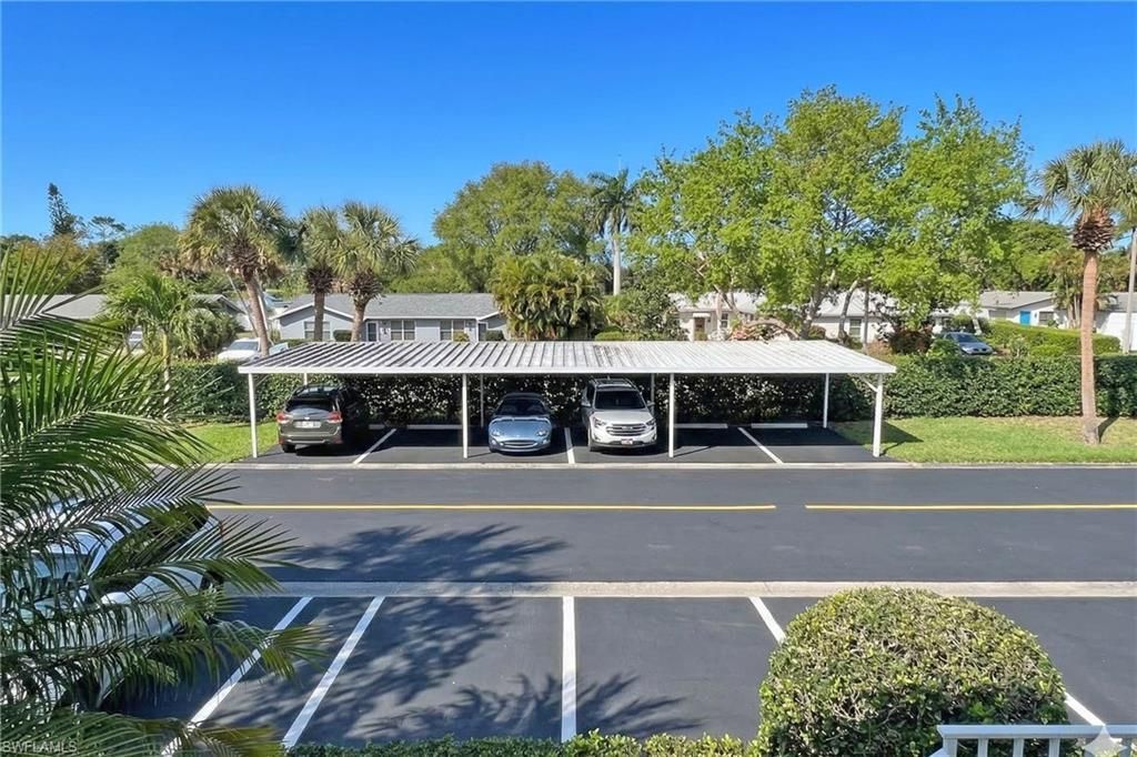 105 Wading Bird Cir, Unit U201, Naples, FL 34110 Photo