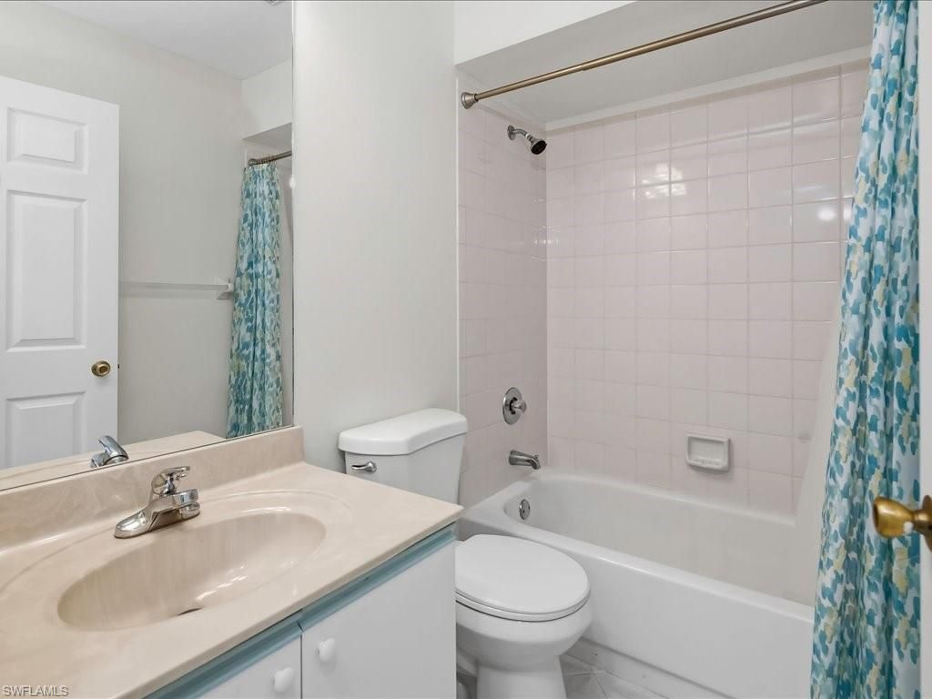 105 Wading Bird Cir, Unit U201, Naples, FL 34110 Photo