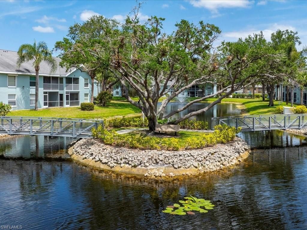 105 Wading Bird Cir, Unit U201, Naples, FL 34110 Photo