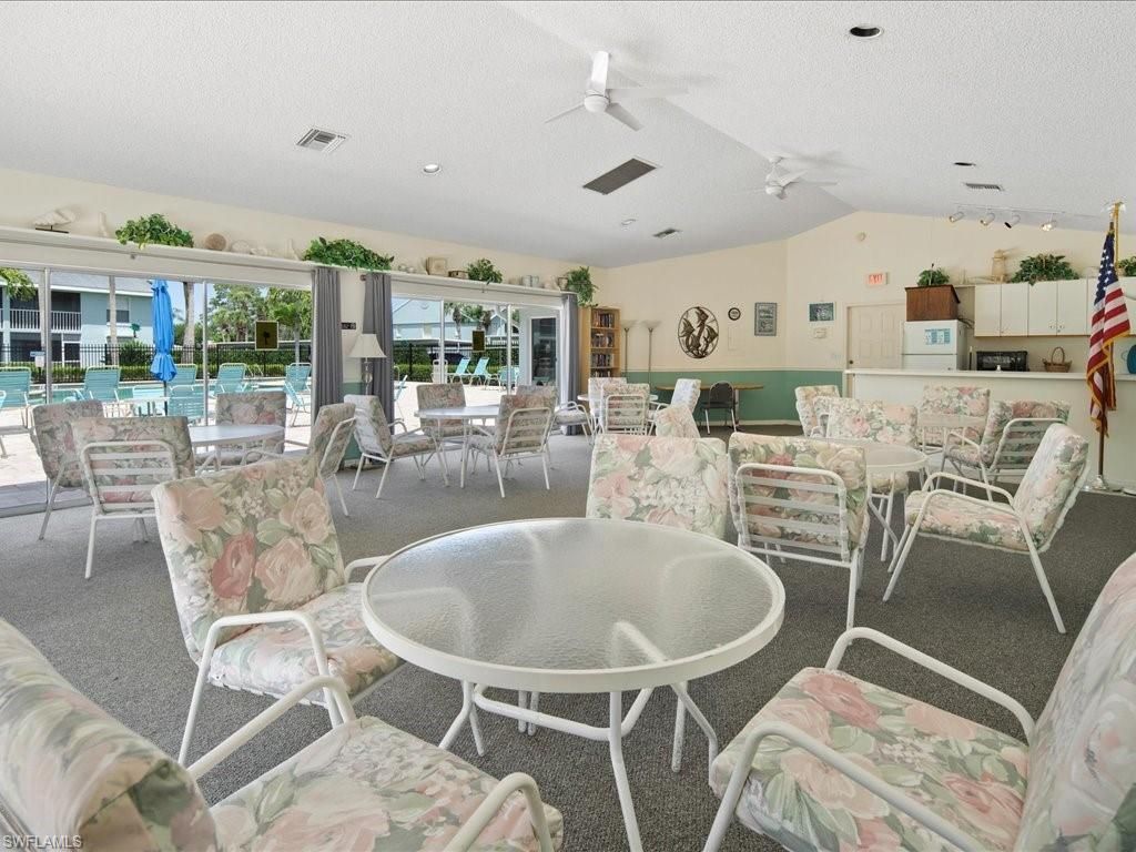 105 Wading Bird Cir, Unit U201, Naples, FL 34110 Photo