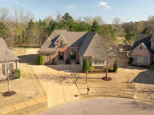 4342 E Robinson Loop, Olive Branch, MS 38654