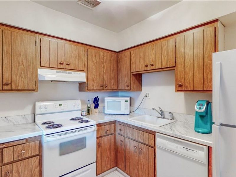 2736 Pease Drive , Unit 215N, Rocky River, OH 44116 Photo 13