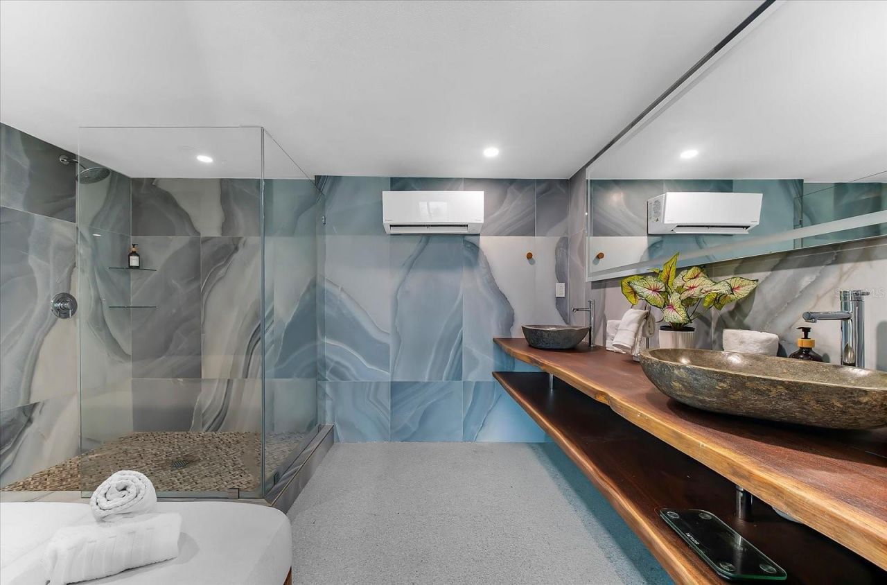 811 N Shore Drive, Anna Maria, FL 34216 Photo