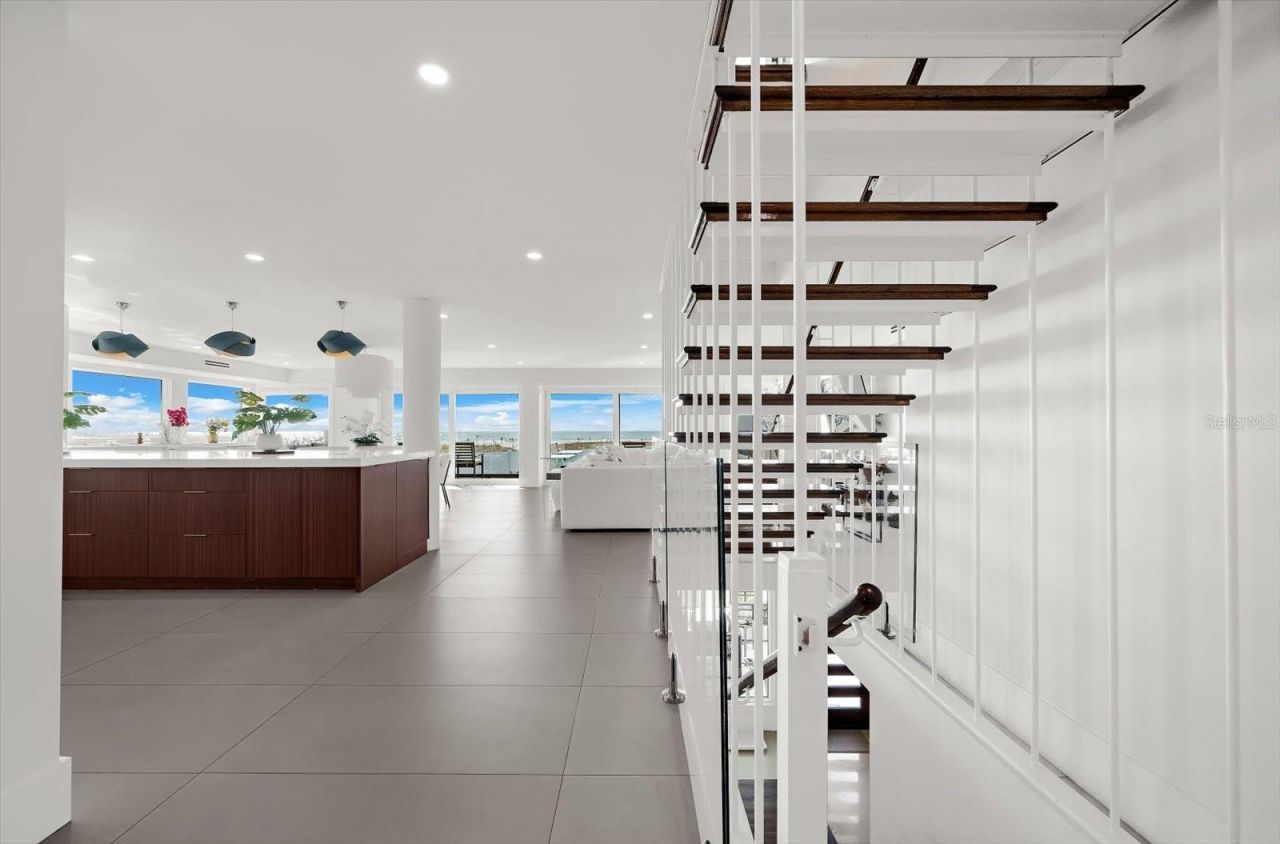 811 N Shore Drive, Anna Maria, FL 34216 Photo