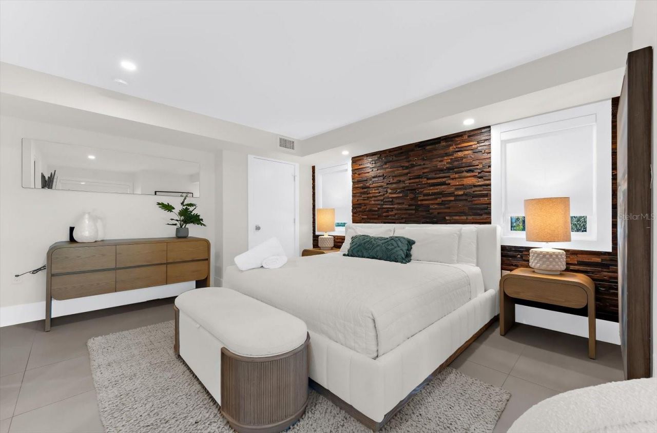 811 N Shore Drive, Anna Maria, FL 34216 Photo