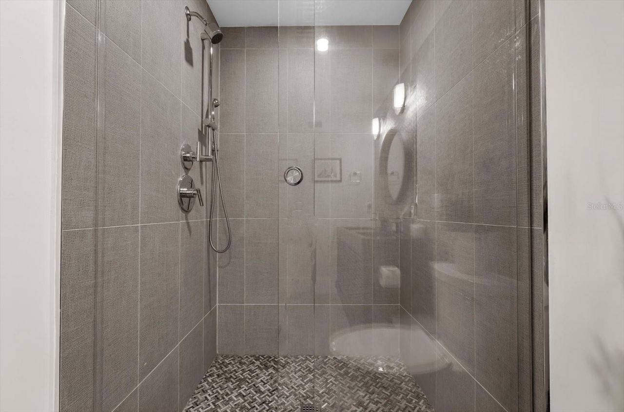 811 N Shore Drive, Anna Maria, FL 34216 Photo