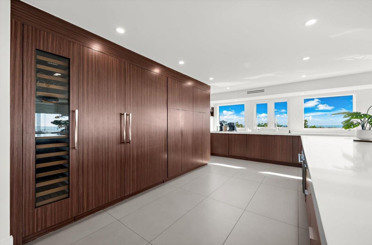 811 N Shore Drive, Anna Maria, FL 34216 Photo