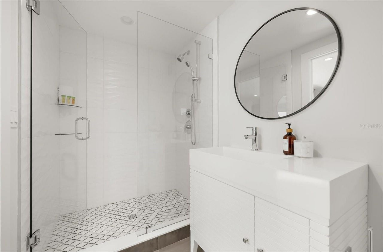 811 N Shore Drive, Anna Maria, FL 34216 Photo