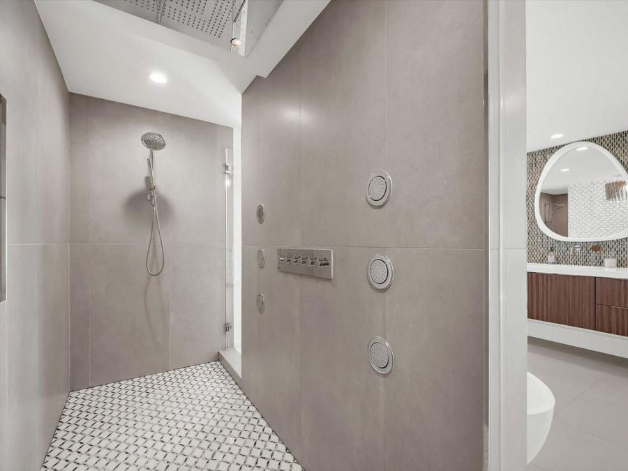 Property Image 76